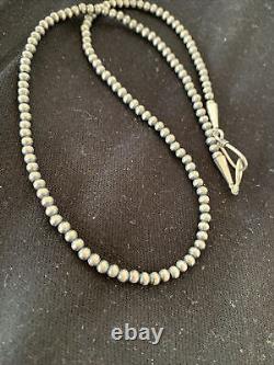 Native American 4mm Sterling Silver Navajo Pearls 16 Hook & Eye Cone Necklace