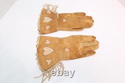 Native American Antique Beaded Gloves Gauntlets Plains Indian Hearts 12