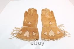 Native American Antique Beaded Gloves Gauntlets Plains Indian Hearts 12