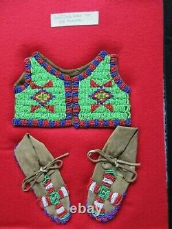Native American Beaded Childs Leather Vest & Moccasins, Atl-0421f-387