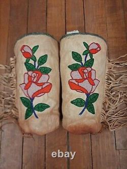 Native American Beaded Gauntlets 1920s CROW TRIBE rose pattern Indian-made cuff