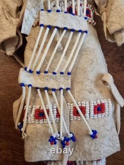 Native American Beaded Leather Doll Set Sioux South Dakota Lillian Rainbow Dolls