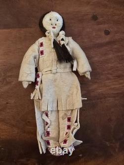 Native American Beaded Leather Doll Set Sioux South Dakota Lillian Rainbow Dolls