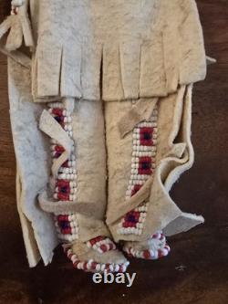Native American Beaded Leather Doll Set Sioux South Dakota Lillian Rainbow Dolls