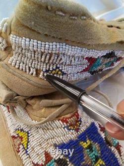 Native American Beaded Pow Wow Moccasins Perhaps Plains Cheyenne / Lakota Sioux