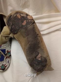 Native American Beaded Pow Wow Moccasins Perhaps Plains Cheyenne / Lakota Sioux