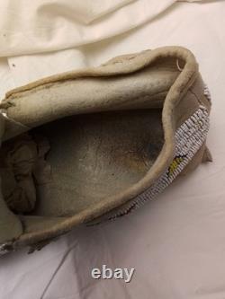 Native American Beaded Pow Wow Moccasins Perhaps Plains Cheyenne / Lakota Sioux