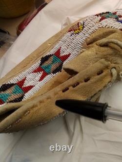 Native American Beaded Pow Wow Moccasins Perhaps Plains Cheyenne / Lakota Sioux