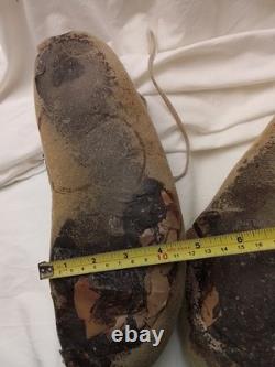 Native American Beaded Pow Wow Moccasins Perhaps Plains Cheyenne / Lakota Sioux