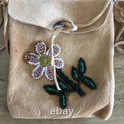 Native American Beaded pouch/medicine bag hide Leather Ogalala Sioux One Star