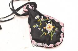 Native American Cree Indian Beaded Bag Pouch Vintage