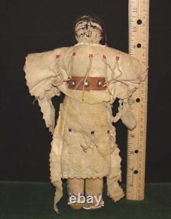Native American Indian 19th Century Leather Beaded Plains Indian 10 1/2 Doll