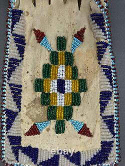 Native American Indian Apa Hw Beaded Bag c. 1900