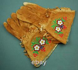 Native American Indian Leather Beaded Gauntlets Gloves 1920s Chippewa Medium