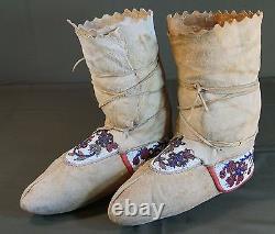 Native American Late 1800 NE Woodland Beaded High Top Moccasins