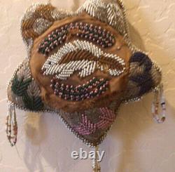 Native American Mohawk Iroquois Early Seed beaded star with beaver motif 8 1/2