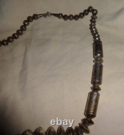 Native American NAVAJO Sterling Silver Graduated Beaded Fluted Necklace