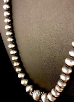 Native American Navajo Graduated Sterling Silver Bead Necklace 20