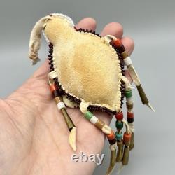 Native American Plains Indian Trade Bead Leather Umbilical Lizard Fetish Amulet