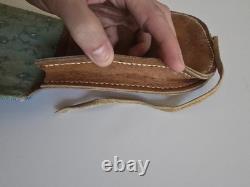 Native American pictorial beaded bag and dating around 1900s era