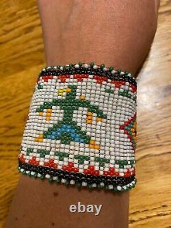 Native American vintage Beaded Bracelet on leather