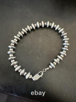 Navajo 8mm Flat 4mm Round Beads 7.5 Sterling Silver Bracelet 18988