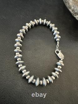 Navajo 8mm Flat 4mm Round Beads 7.5 Sterling Silver Bracelet 18988