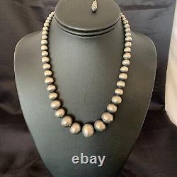 Navajo Pearls Graduated Sterling Silver Round Seamless Bead Necklace 28