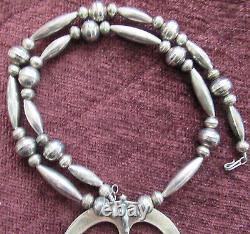 Navajo Sterling Bench Bead & Naja Necklace, Naja 2 1/4 In, 20 In, 42.5 Grams