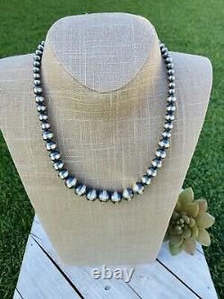 Navajo Sterling Silver Navajo Pearl 18 Inch Graduated Beaded Necklace