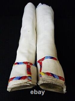 Nice 6 Piece Cut Beaded Native American Indian Moccasins/leggings And Beaded Set