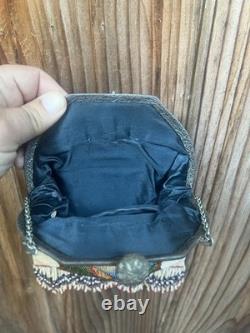 Nice Antique Native American Beaded Plateau, Otto, Purse With Peasant