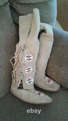 Nice Vintage Native American Beaded Childs Knee High Moccasins