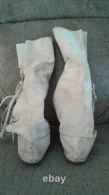 Nice Vintage Native American Beaded Childs Knee High Moccasins