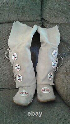 Nice Vintage Native American Beaded Childs Knee High Moccasins