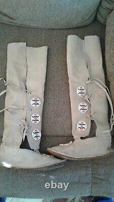 Nice Vintage Native American Beaded Childs Knee High Moccasins