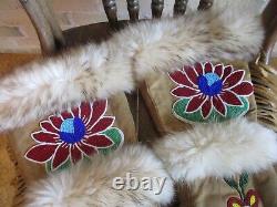 OLD 1960s CREE SOUIX DOESKIN BEADED NATIVE AMERICAN INDIAN GAUNTLET MITTS