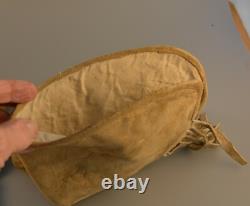 Old Vintage Beaded Leather Gauntlets Gloves Plains Indian Flower Design