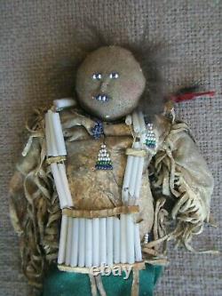RARE Antique Native American Indian DollBUCKSKIN, FRINGE, BEADEDMuseum Quality