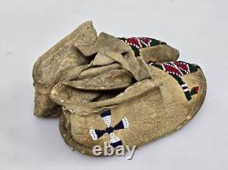 RARE Vintage Cheyenne Native American Indian Child's Beaded Moccasins