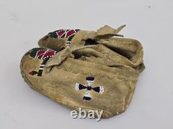RARE Vintage Cheyenne Native American Indian Child's Beaded Moccasins
