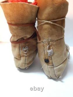 VINTAGE 1920-30s YAKIMA INDIAN BEADED BRAIN TANNED HI TOP BEADED MOCCASINS