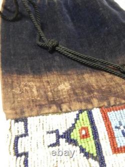 VINTAGE 1920s PLAINS BEADED DAKOTA INDIAN LADIES TOBACCO BAG NICE SPIDER LINES