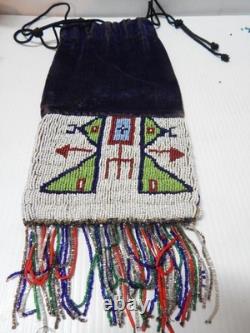 VINTAGE 1920s PLAINS BEADED DAKOTA INDIAN LADIES TOBACCO BAG NICE SPIDER LINES