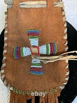 VINTAGE NATIVE AMERICAN BROWN BEADED MEDICINE POUCH WithFRINGE