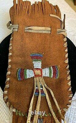 VINTAGE NATIVE AMERICAN BROWN BEADED MEDICINE POUCH WithFRINGE