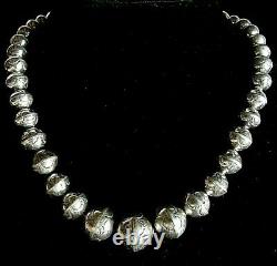 VINTAGE NAVAJO PEARLS STERLING SILVER TOOLED GRADUATED BEADS NECKLACE 18L67.3g