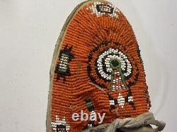 VTG Native American Beaded Moccasins Women