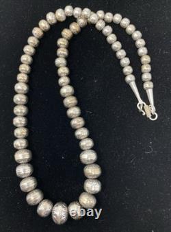 VTG Native American Ster. Silver Hand Stamped Bench Navajo Pearls Graduated 24