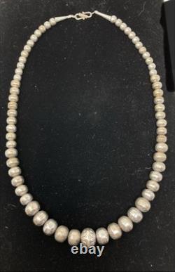 VTG Native American Ster. Silver Hand Stamped Bench Navajo Pearls Graduated 24